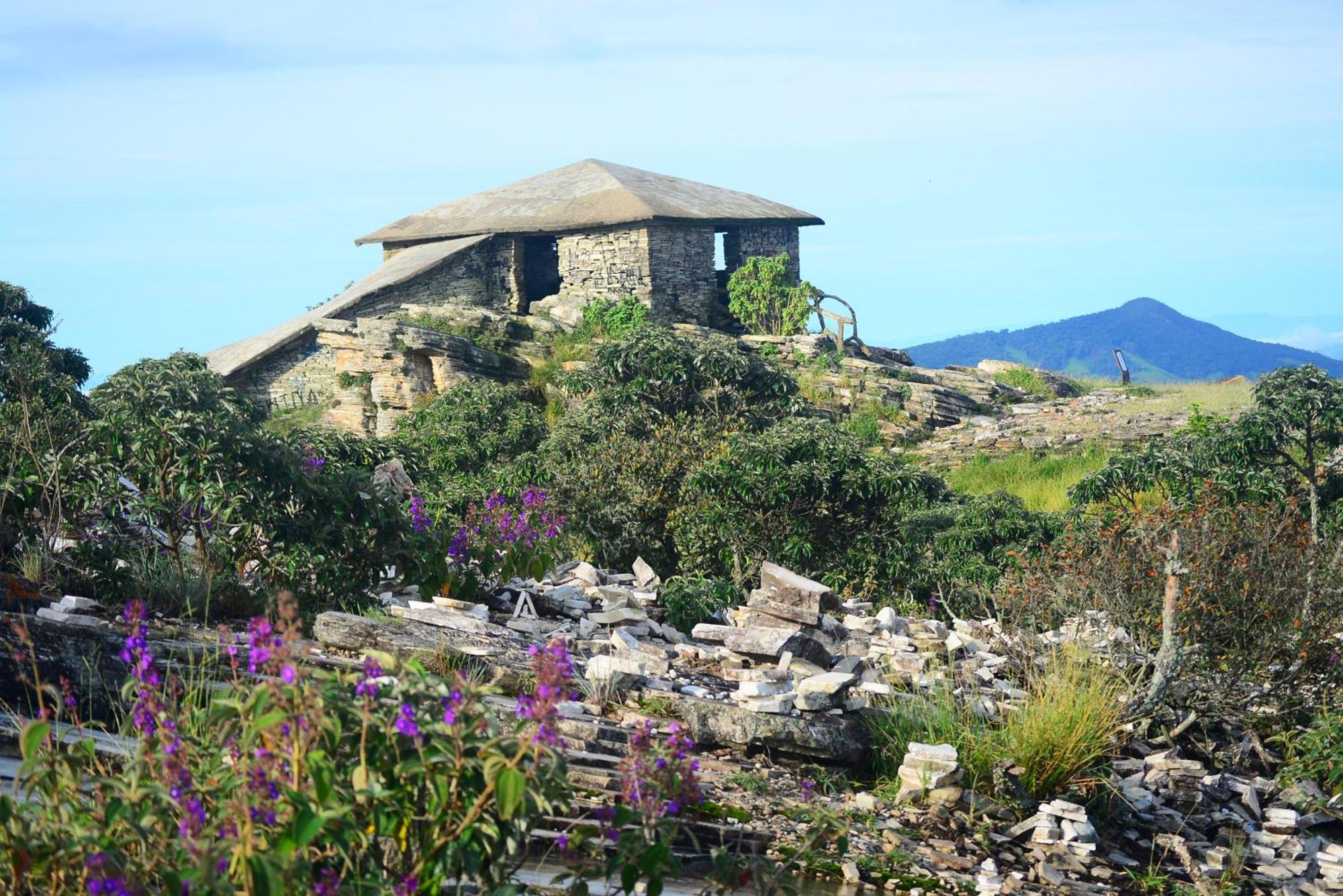 Hospedaria Oliveira São Tomé das Letras Exterior foto